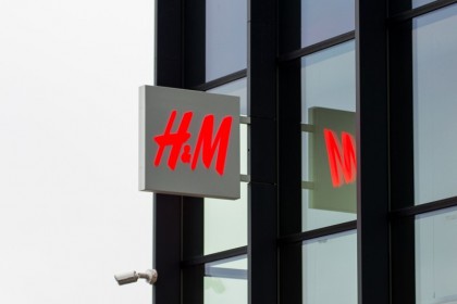 Нестандартная наружная реклама для бренда H&M