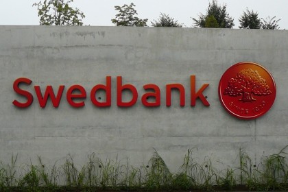 SwedBank - производство и монтаж наружной рекламы